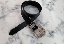 Cargar imagen en el visor de la galería, Cinturón Mai Negro Liso